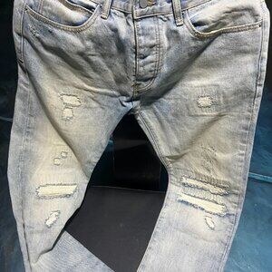 Mnml Distressed Jeans